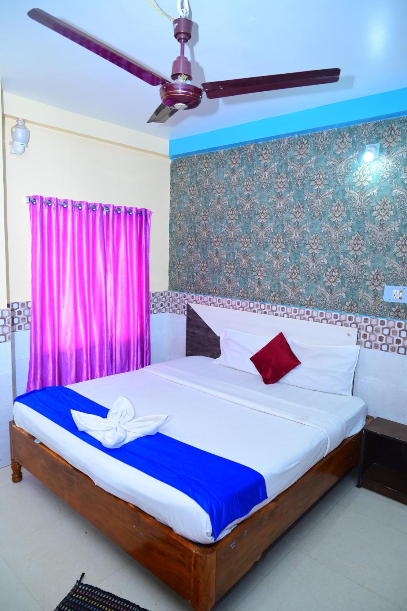 Mor Hotel Beach Heaven-স্বর্গদ্বার গোল্ডেন বিচ এবং মন্দিরের কাছে হোটেল বিচ হেভেন- Near Golden Beach & Temple Best Selling & Best Choice Of Travellers Puri Exteriör bild