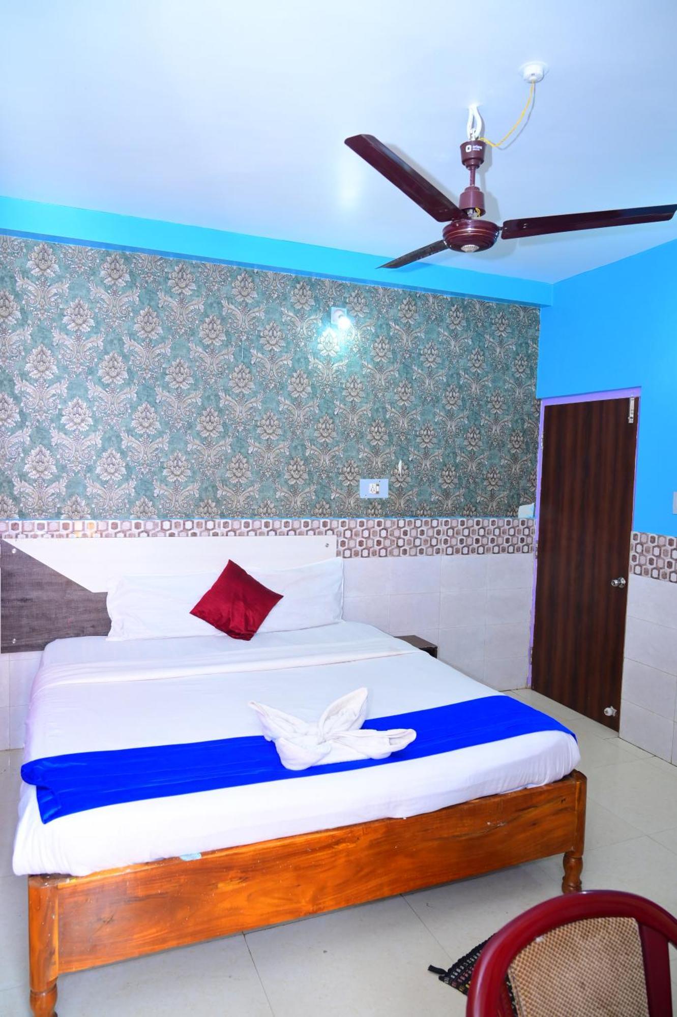 Mor Hotel Beach Heaven-স্বর্গদ্বার গোল্ডেন বিচ এবং মন্দিরের কাছে হোটেল বিচ হেভেন- Near Golden Beach & Temple Best Selling & Best Choice Of Travellers Puri Exteriör bild