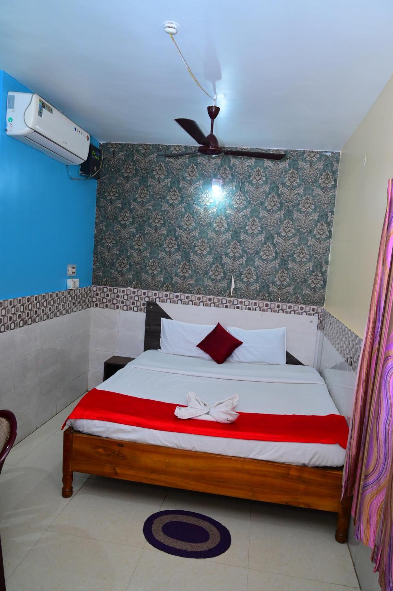 Mor Hotel Beach Heaven-স্বর্গদ্বার গোল্ডেন বিচ এবং মন্দিরের কাছে হোটেল বিচ হেভেন- Near Golden Beach & Temple Best Selling & Best Choice Of Travellers Puri Exteriör bild