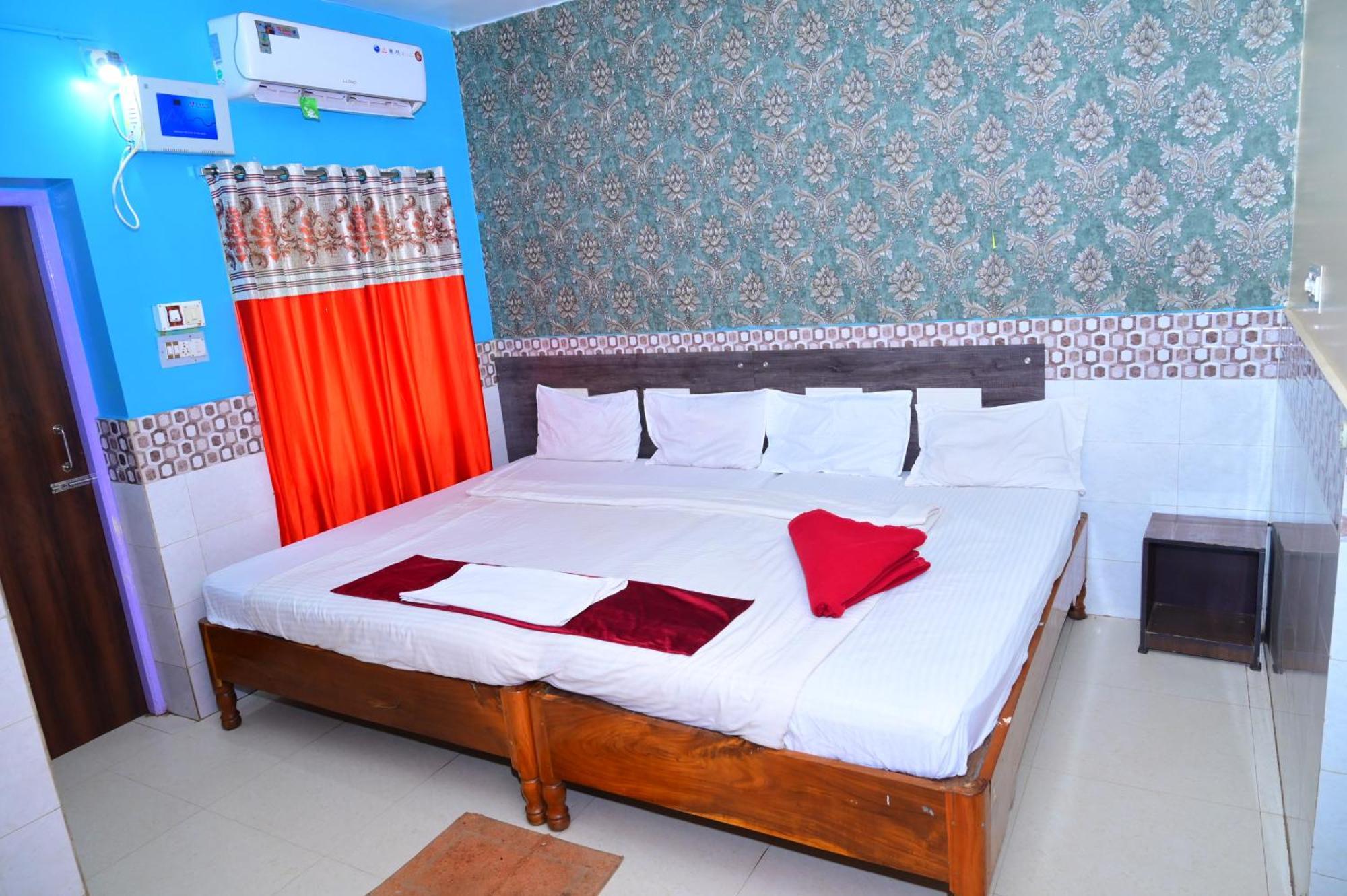 Mor Hotel Beach Heaven-স্বর্গদ্বার গোল্ডেন বিচ এবং মন্দিরের কাছে হোটেল বিচ হেভেন- Near Golden Beach & Temple Best Selling & Best Choice Of Travellers Puri Exteriör bild