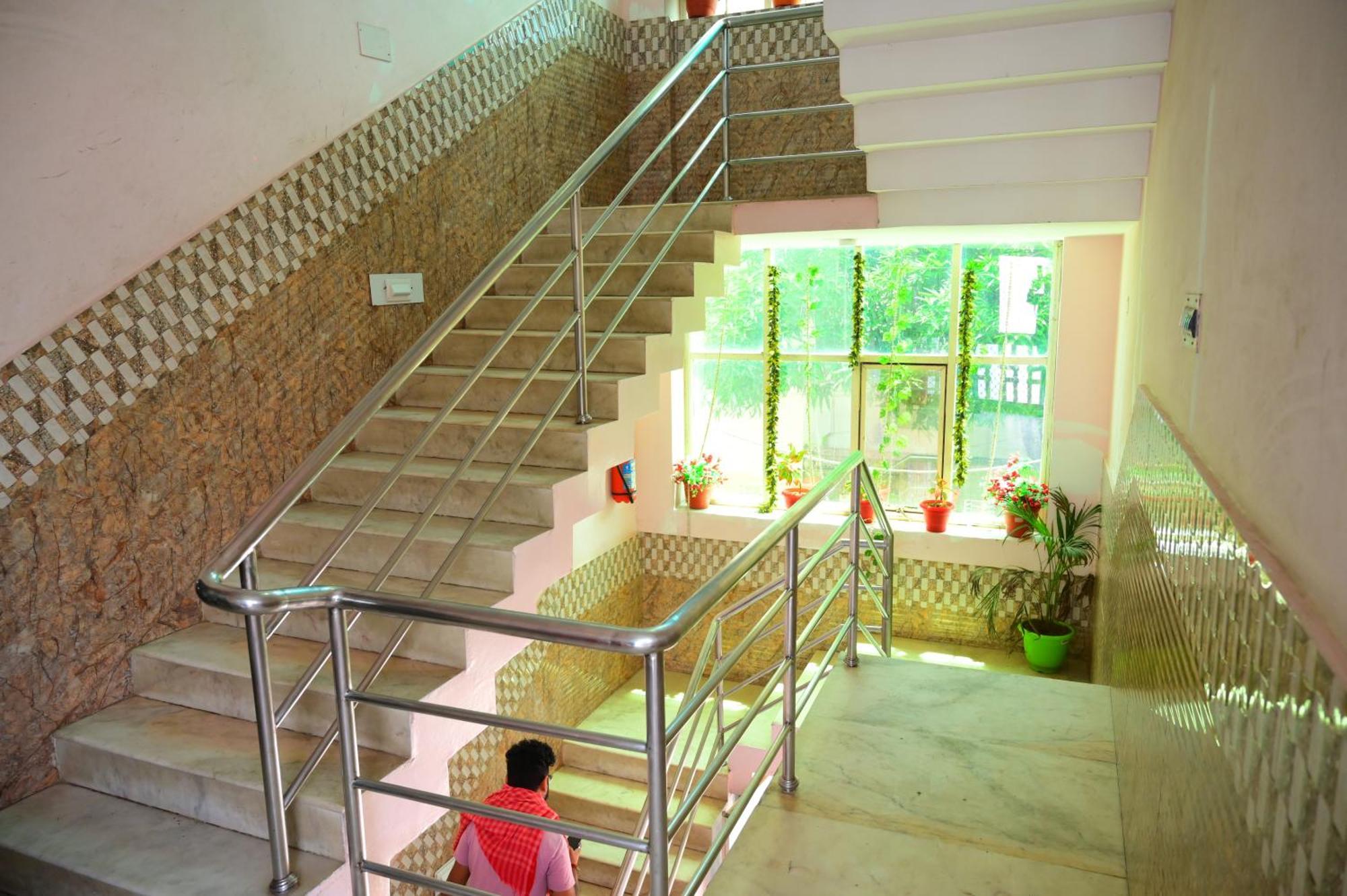 Mor Hotel Beach Heaven-স্বর্গদ্বার গোল্ডেন বিচ এবং মন্দিরের কাছে হোটেল বিচ হেভেন- Near Golden Beach & Temple Best Selling & Best Choice Of Travellers Puri Exteriör bild